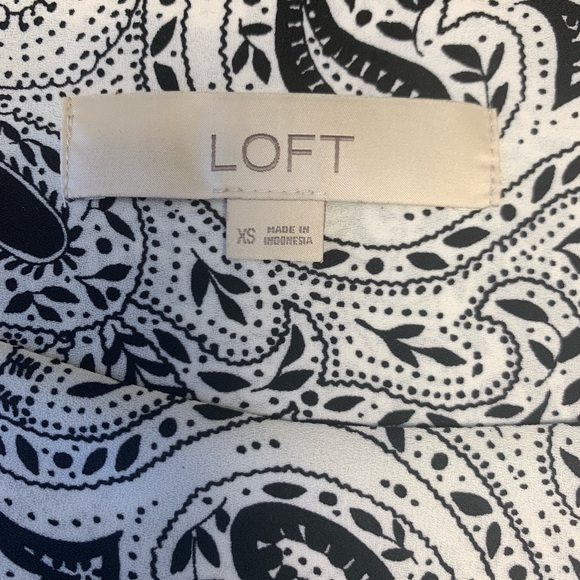 LOFT Tops With Tulip Cap Sleeves - Picture 7 of 11